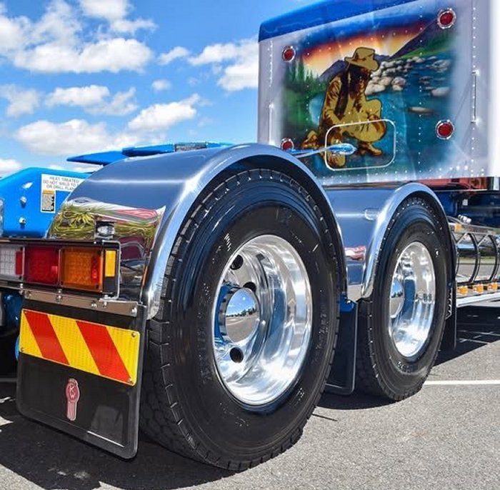 Stainless Steel Truck Mudguards and Fender